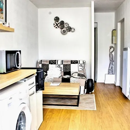 La Maison D'eugenie Avec Sa Vue Sur Les Falaises Apartment